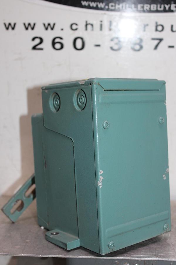 Used LOT OF 3 SCHRACK RELAY CAD11D10/024 RL-200024 120 VAC 10 AMP W/ BASE