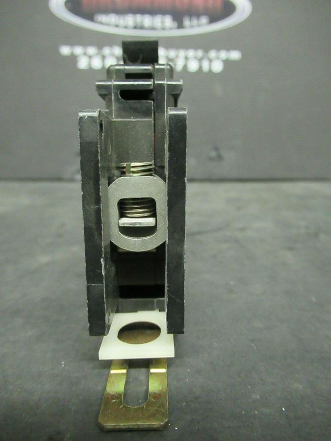 Used LOT OF 2 15 AMP SQUARE D SINGLE POLE BREAKERS 120/240 VAC