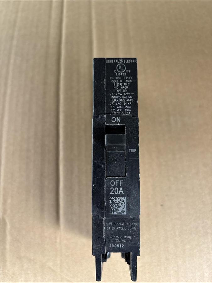 Used LOT OF 2 GE CIRCUIT BREAKER TEY120 20 AMP 1-POLE 277 VAC HID HACR TEY M-1068