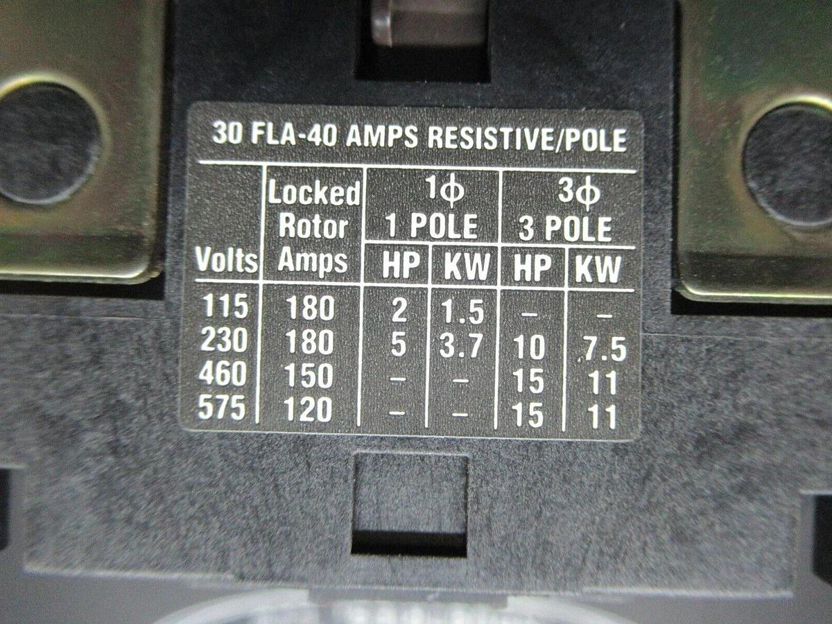 *NIB* CUTLER-HAMMER CONTACTOR C25ND330A 3-POLE 30 FLA 15 HP 600 VAC 120 VAC COIL