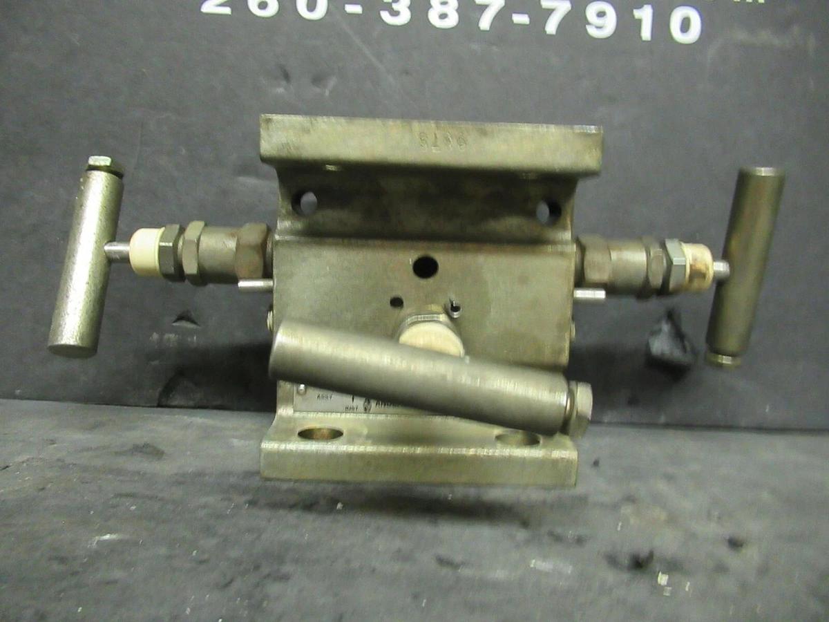 Used ANDERSON GREENWOOD M4AVIC TR68 INSTRUMENT MANIFOLD 4000 - 6000 PSI @ 200 - 500 F