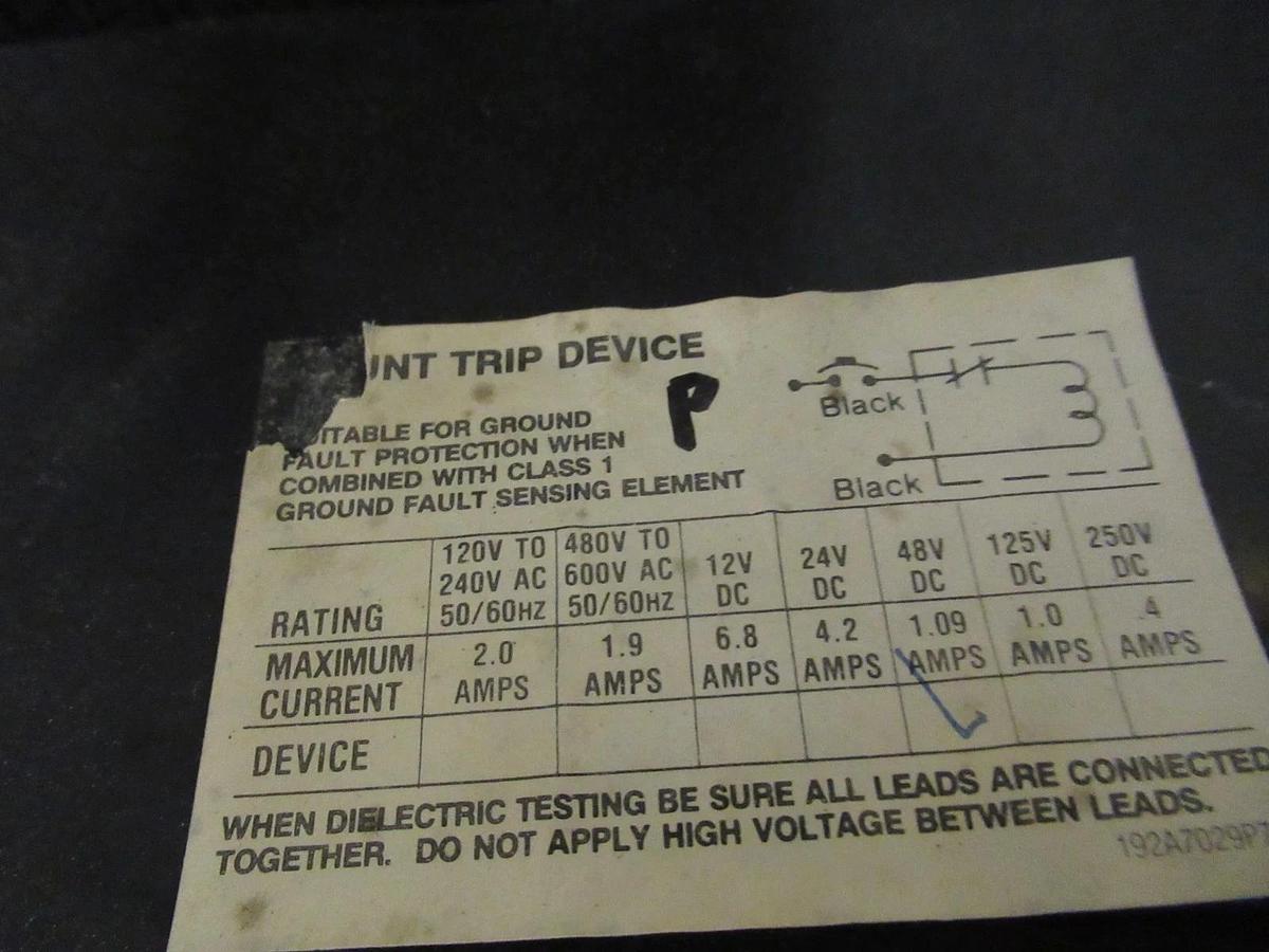 Used GE MOLDED CASE SWITCH TKMA3Y1200 1200 AMP 600 VAC W/ SHUNT TRIP & AUX SWITCH