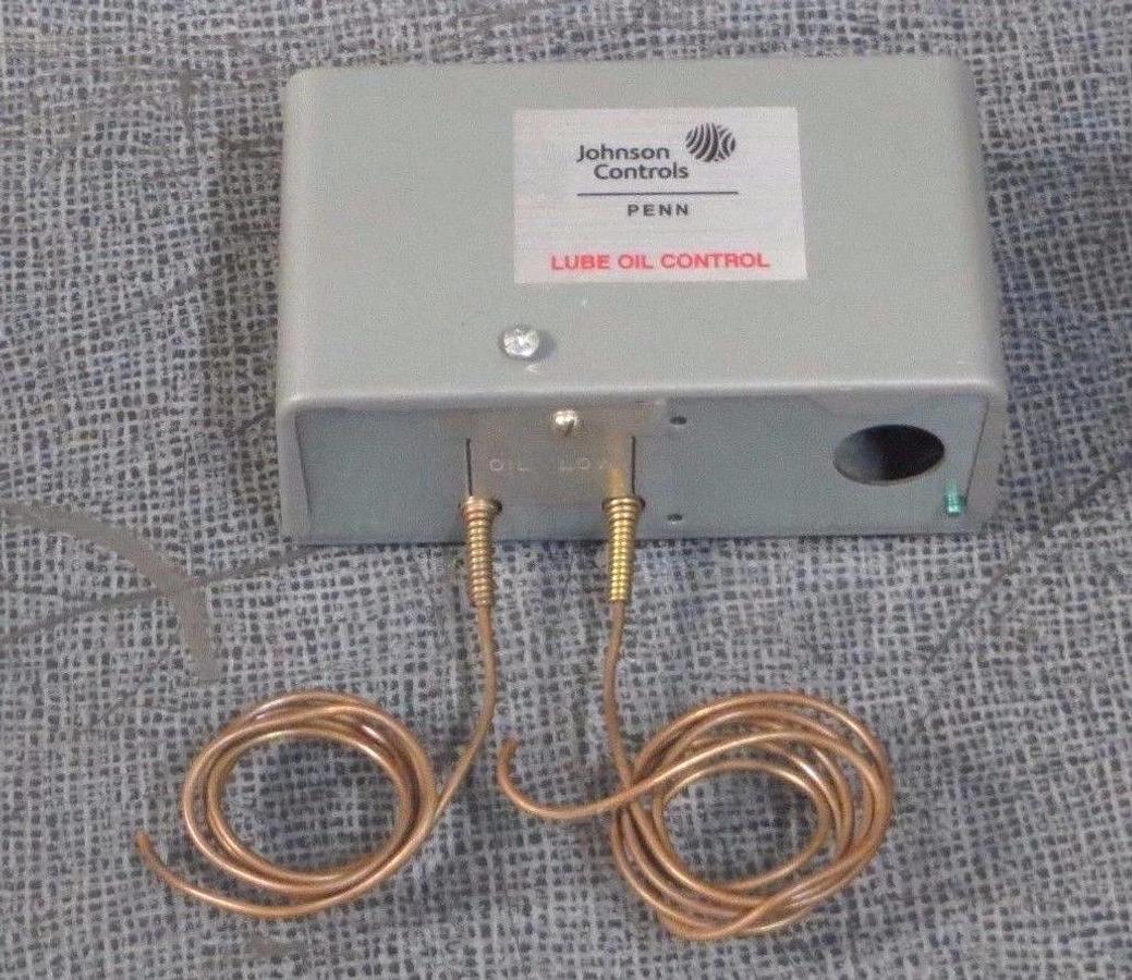 Used JOHNSON CONTROLS PENN LUBRICATION PROTECTION 7/60 PSID P12CA-1 24 VAC 1 AMP