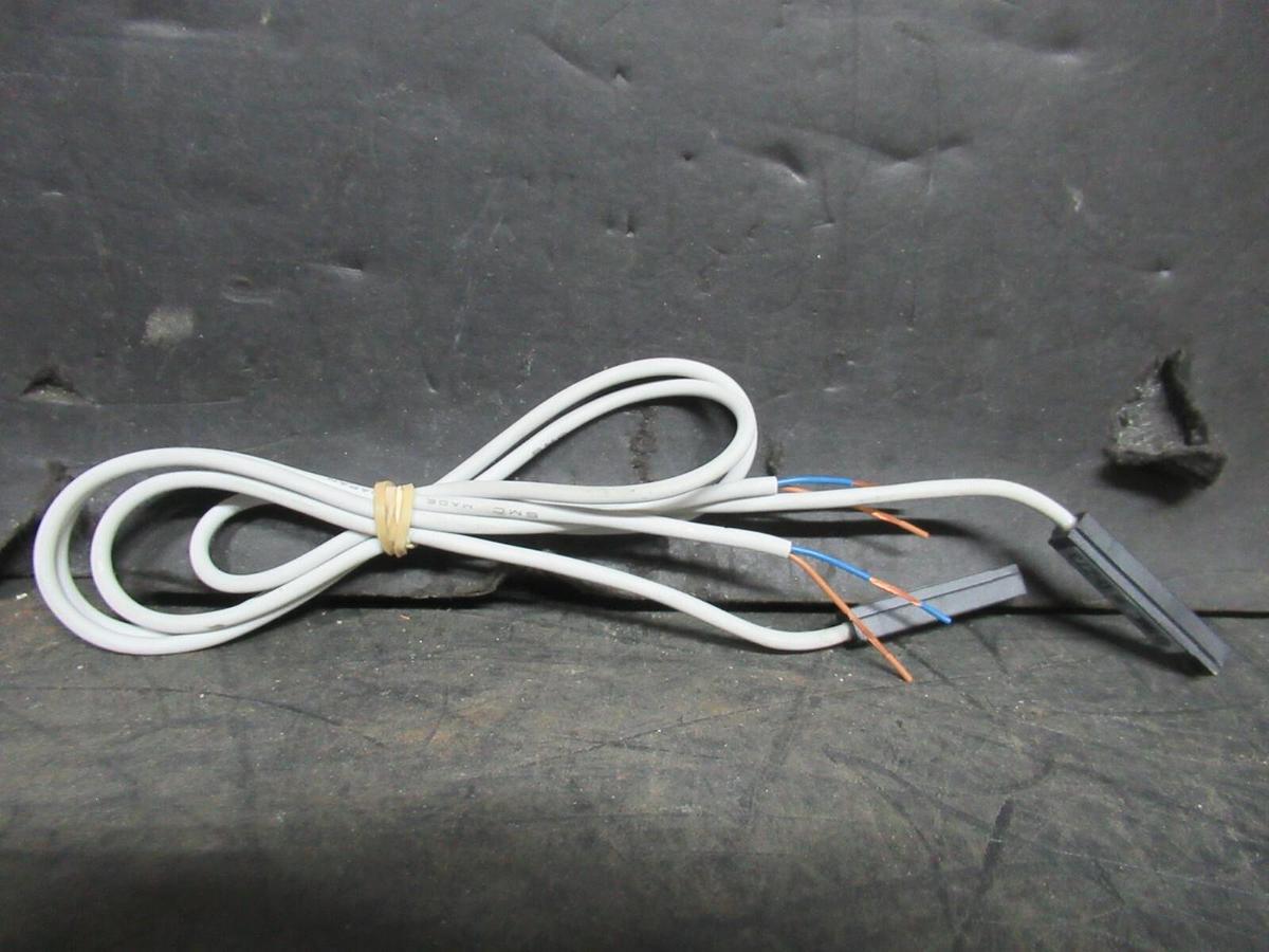 Used LOT OF 2 SMC D-Z73 MAGNETIC REED SWITCH PROXIMITY SENSOR AIR PNEUMATIC CYLINDER