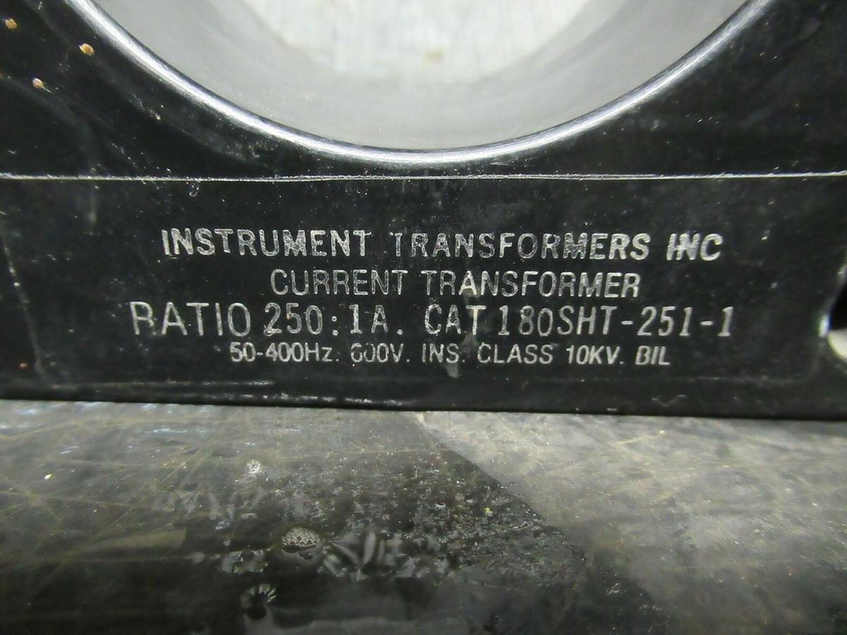 Used WESTINGHOUSE CT CAT: 2092A18H04 250:1 A 50-400 HZ 600 VOLTS