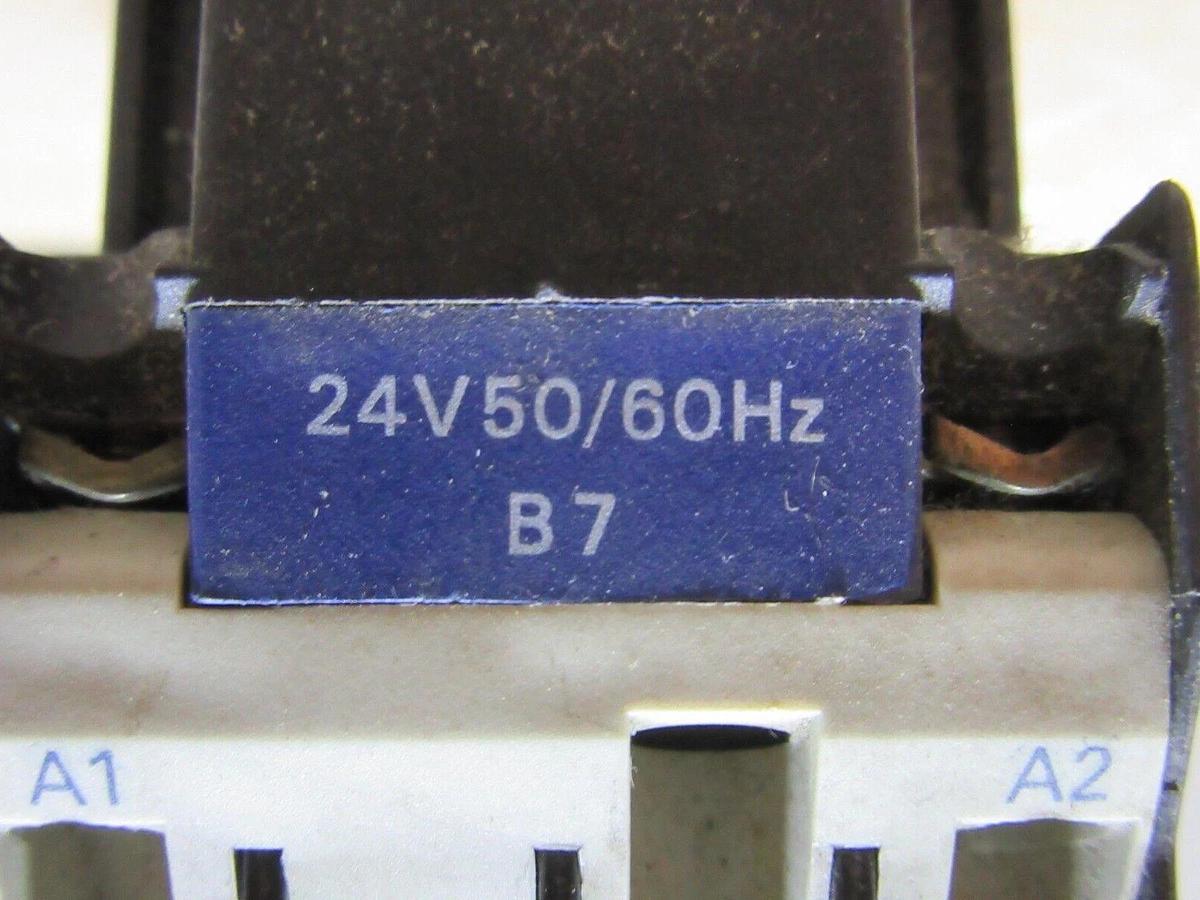 Used TELEMICANIQUE CONTACTOR LC1-D09-12 600 VOLT 20 AMP 7.5 HP COIL: 24 VOLT