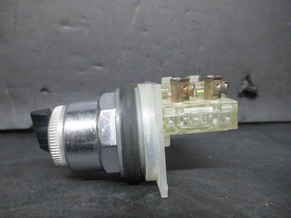 Used SQUARE D I/O SWITCH CONTACT BLOCK 9001-KA-1 SER. G 600 VAC 1.1 AMP **WARRANTY**