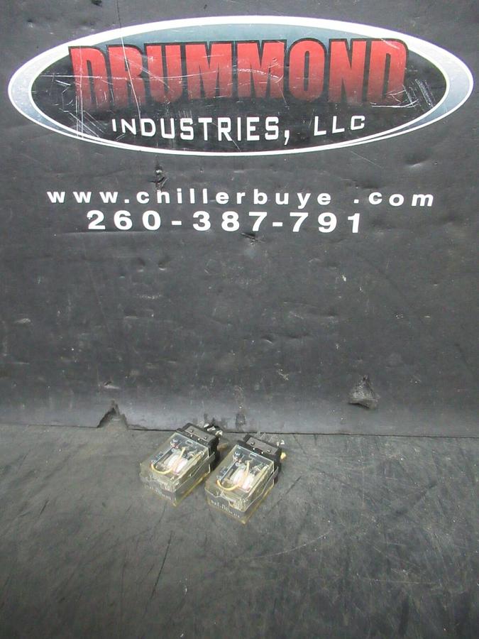 Used LOT OF 2 OMRON RELAYS MY2 200/220 240 VAC / 28 VDC 5 AMP **WARRANTY**