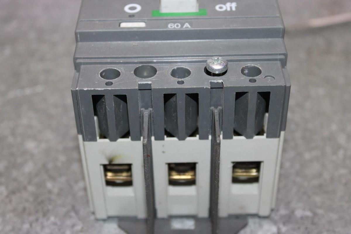 Used ABB CIRCUIT BREAKER SACE S1 S1N 60 AMP 3-POLE 277/480 VAC **WARRANTY INCLUDED**