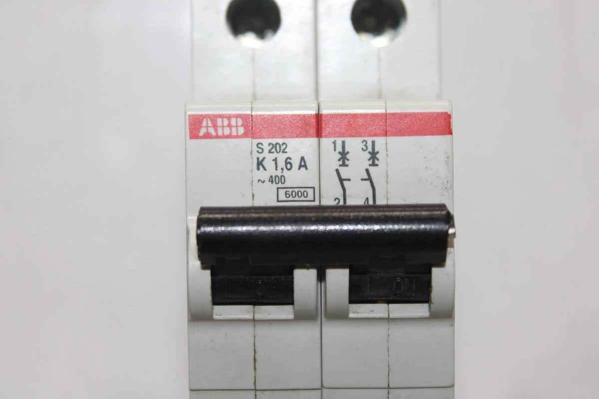 Used ABB CIRCUIT BREAKER S202-K1,6A 400 VAC 2-POLE **WARRANTY INCLUDED**