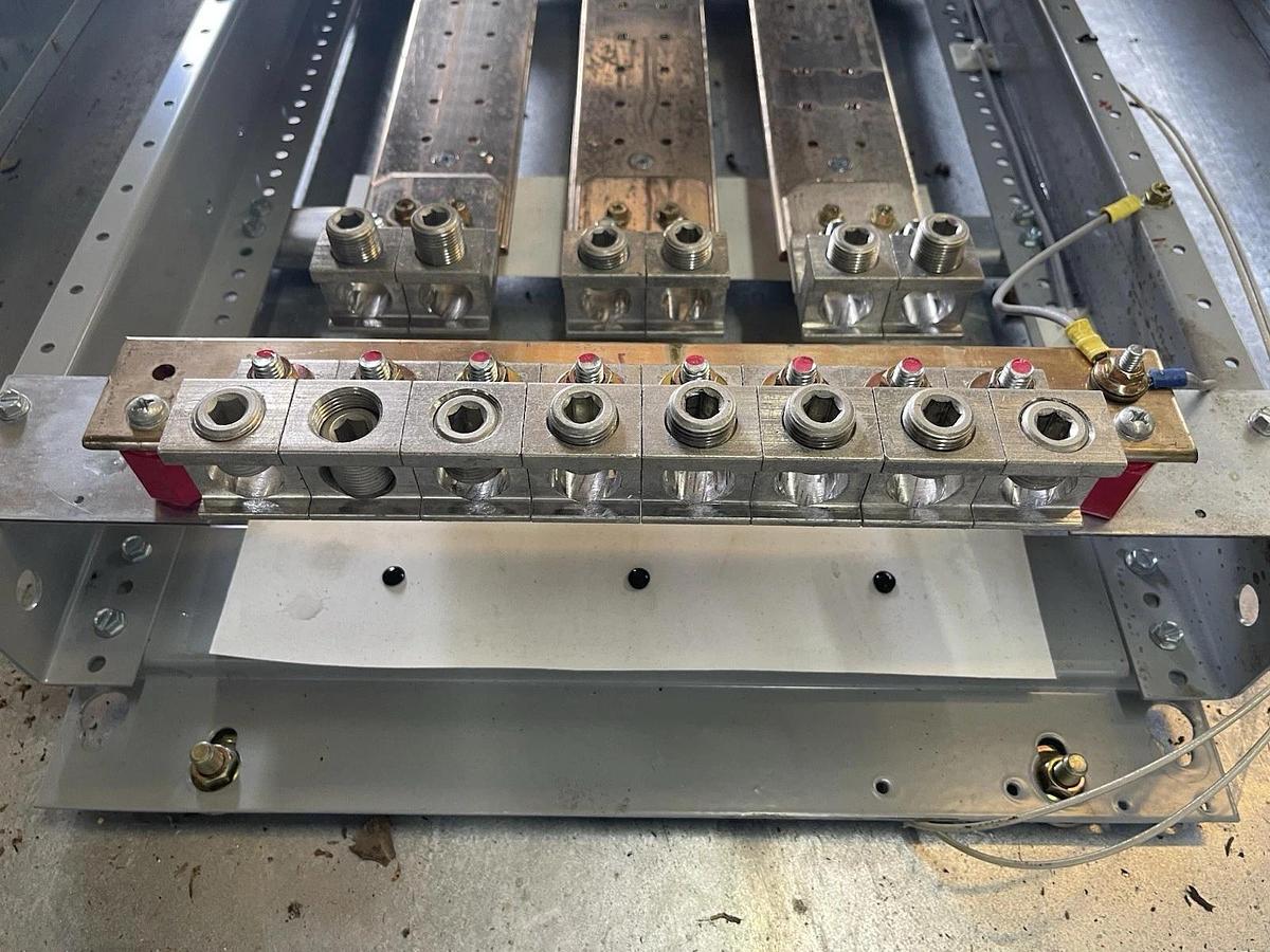 Used EATON POW-R-LINE PRL4 PANELBOAD PRL4B 600 AMP 120/240 VAC 1-PHASE 3-WIRE BX3673