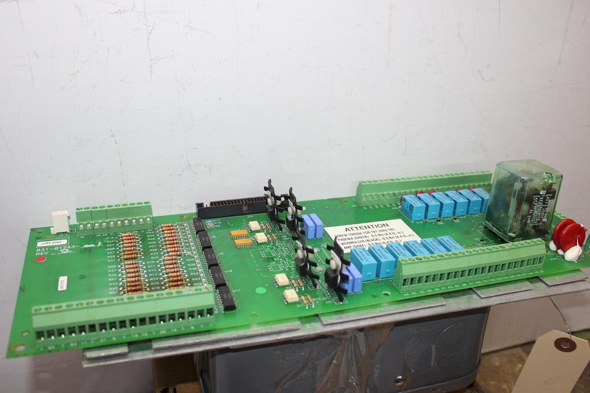 Used YORK HVAC CHILLER INPUT/OUTPUT CIRCUIT BOARD 031-01743-001 REV. 2 **WARRANTY**