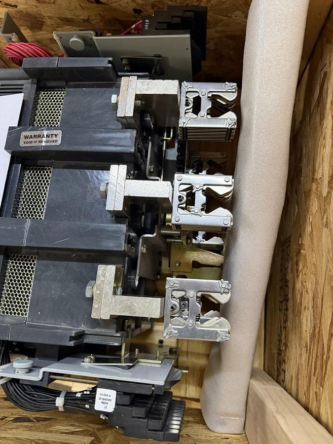 Used GE SSD08B208 800 AMP BREAKER MICRO VERSA TRIP LSI SHUNT BELL ALARM W/ PAPERWORK