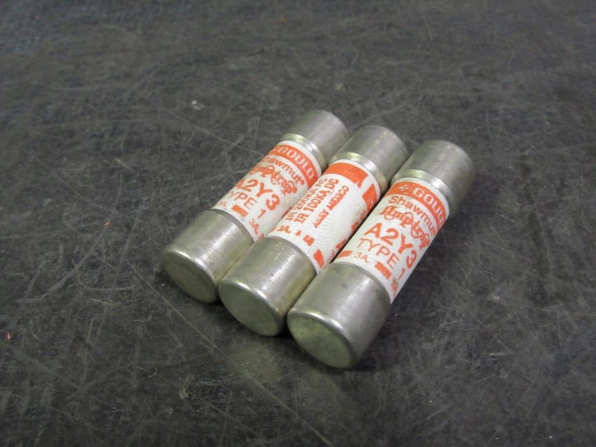 Used LOT OF 3 A2Y3 GOULD SHAWMUT AMPTRAP FUSE 3 AMP 250 VAC 500 VDC TYPE 1 A2Y3