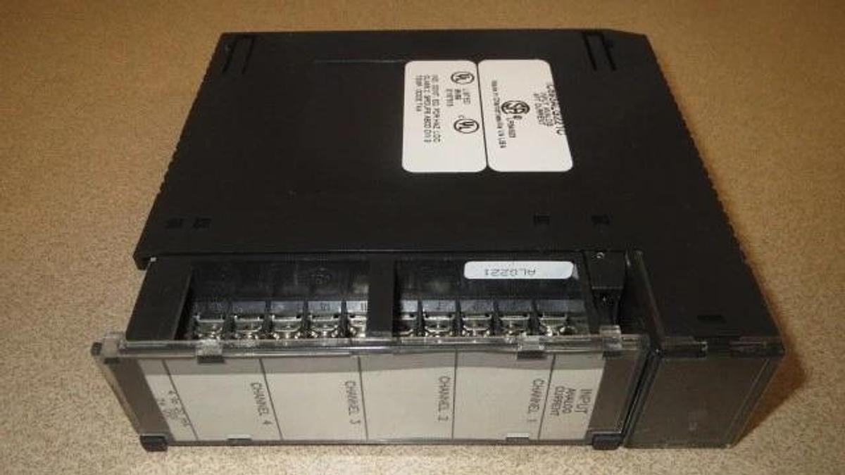 Used GE FANUC 90-30-- INPUT ANALOG--IC693ALG221C **WARRANTY INCLUDED**