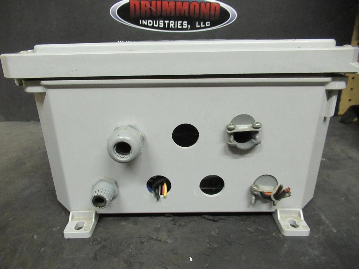 Used AQUATRAC INSTRUMENTS MULTIFLEX COOLING TOWER CONTROLLER M5T-CP-T2-TF-RC DRIVE