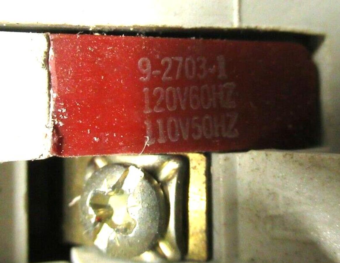 Used CUTLER HAMMER CONTACTOR CN15DN3 27 AMP NEMA SIZE 1 600 VOLT 10 HP