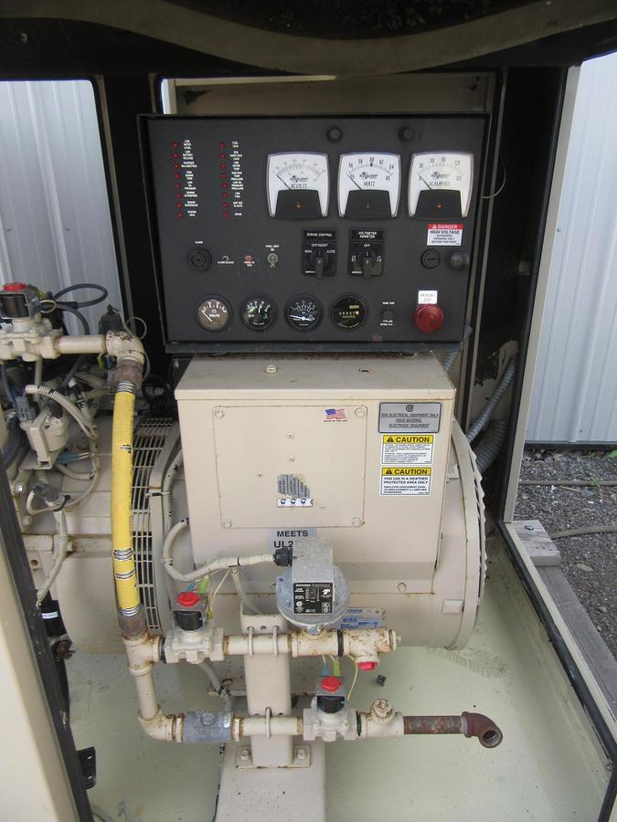 Used 30 KW NATURAL GAS PROPANE GENERATOR KATOLIGHT 120/240V RE-CONNECTABLE 667 HRS VIDEO WE SHIP