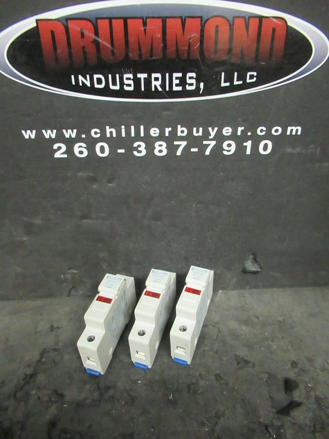 Used (3) 30 AMP 600 VAC 1 POLE FERRAZ SHAWMUT ULTRASAFE CLASS CC FUSE HOLDER USM11