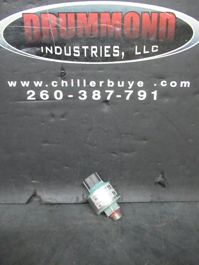 Used YORK DANFOSS PRESSURE TRANSDUCER 025-28678-006 P459-5047-315A *NO RATING*