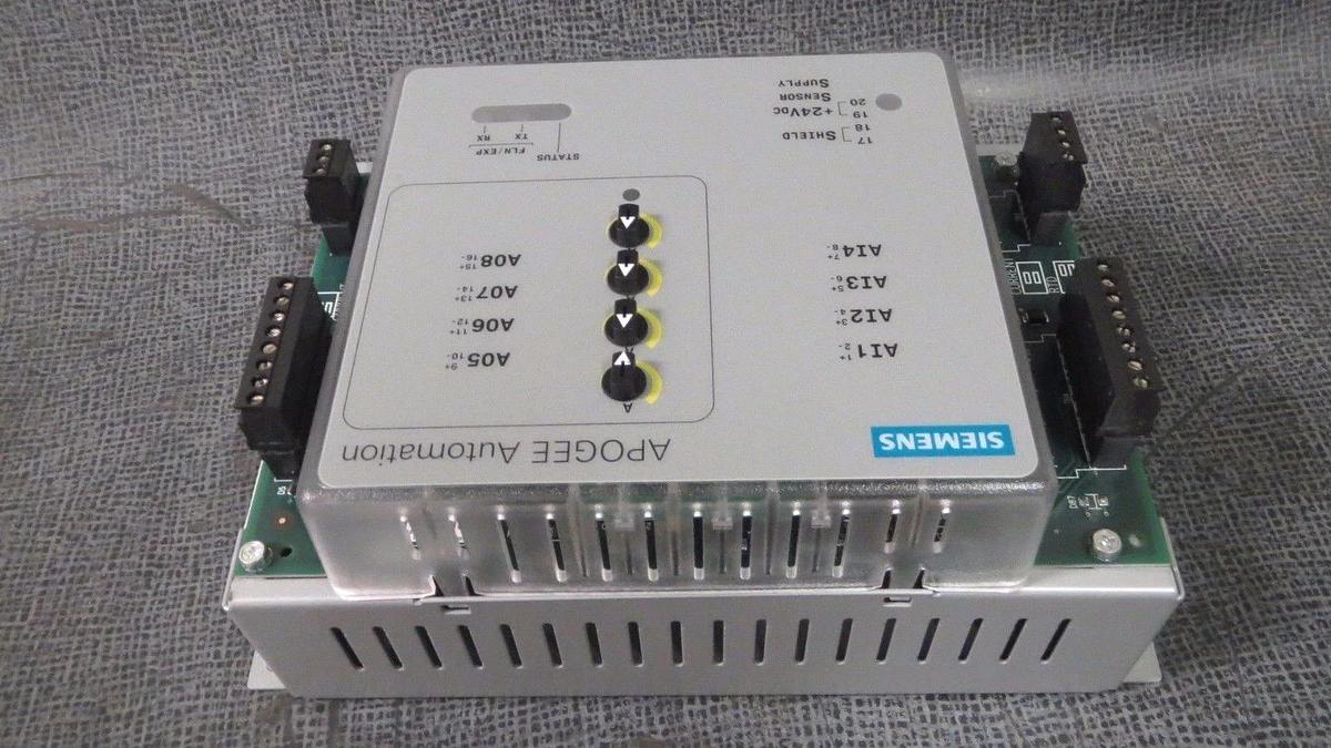 Used SIEMENS APOGEE ANALOG POINT EXPANSION 4AI, 4AO, HOA EQUIPPED MODEL: 549-215