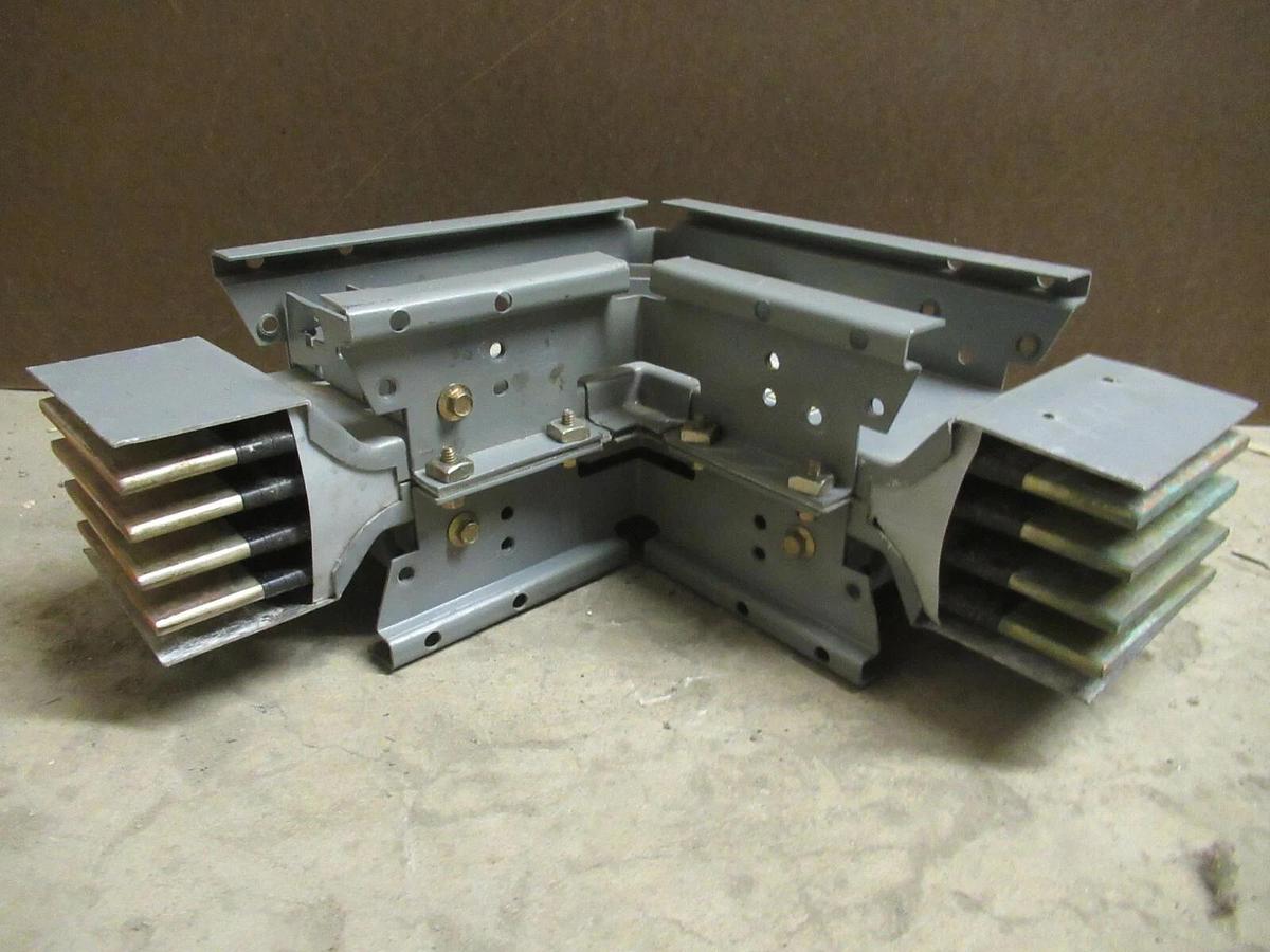 Used 1200 AMP SQUARE D CF2512GLFM12 3 PH 4 W 600 V BUSWAY ELBOW CORNER COPPER I-LINE