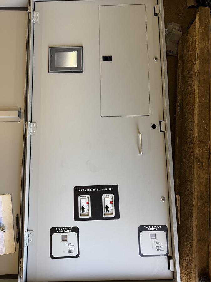 Used CARRIER EVERGREEN / AQUAEDGE CHILLER VFD PANEL 19XVR0414201 41LR4160