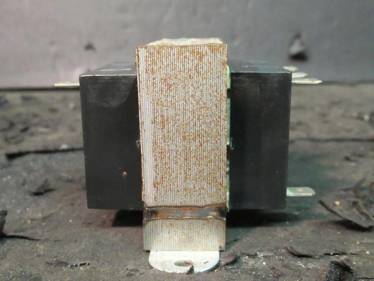 Used 0.04 KVA (40 VA) JARD OPEN CONTROL TRANSFORMER 240 208 120 V TO 24 VAC 44517