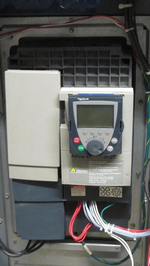 Used SQUARE D E-FLEX ALTIVAR MOTOR CONTROLLER VSD EFDLH4VW 460V 3-PHASE 5 HP NEMA 3R