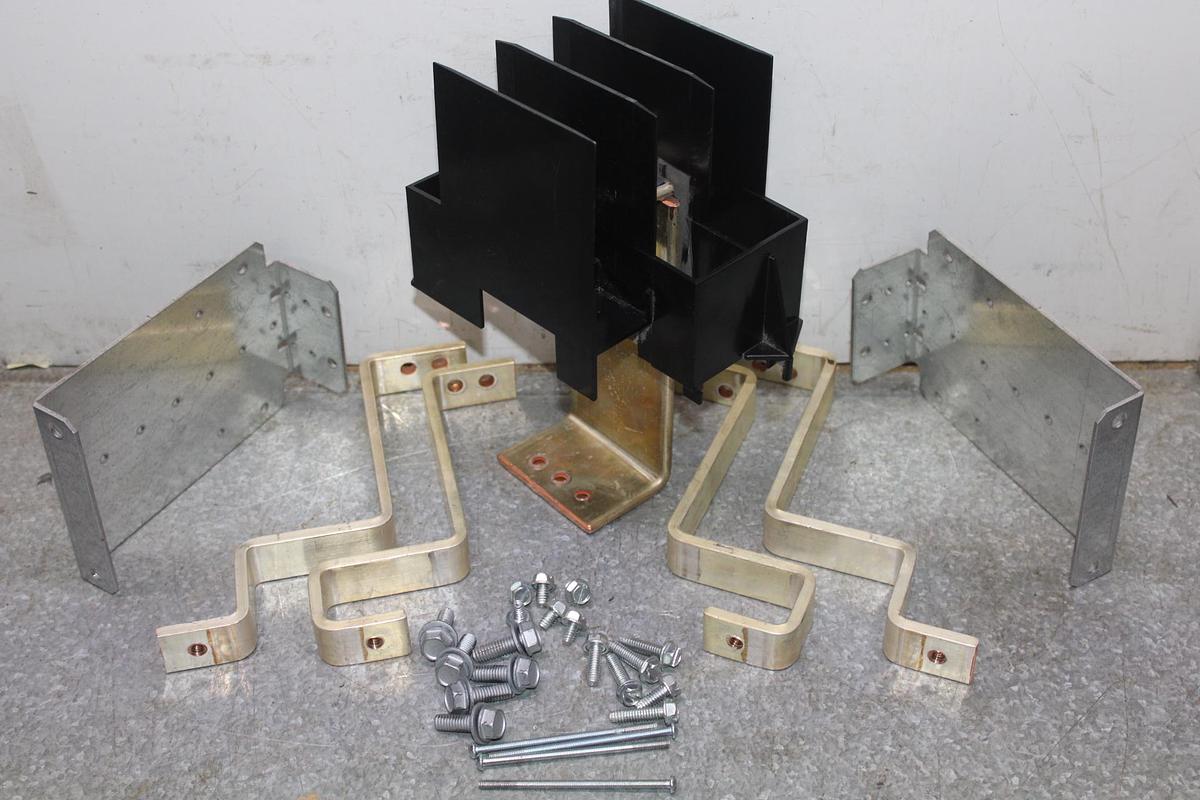 SIEMENS TWIN MOUNTING KIT HARDWARE FOR S5 PANELBOARDS AND 3VA5 BREAKERS