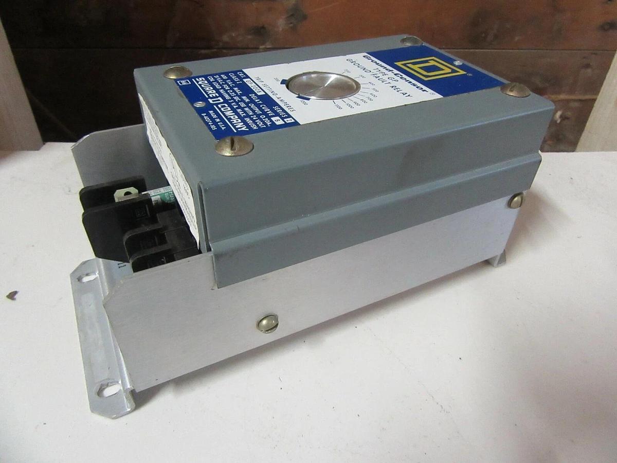 Used SQUARE D GP-200B TYPE GP GROUND FAULT RELAY 24 VAC INPUT 200 - 1200 AMPS SENSOR