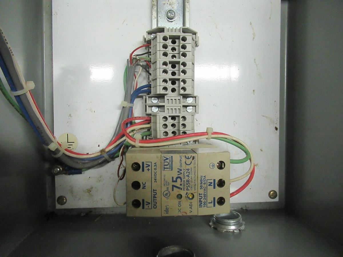 Used FUJI TEMPERATURE CONTROLLER PXW5-BFY2-5V ENCLOSURE: A10106CH NEMA 12/13