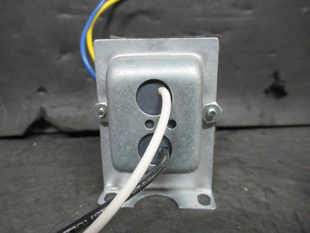 Used ETE TRANSFORMER 4000Y01C02B42 PRI: 120 V SEC: 24 V 20 VA CLASS 2 **WARRANTY**