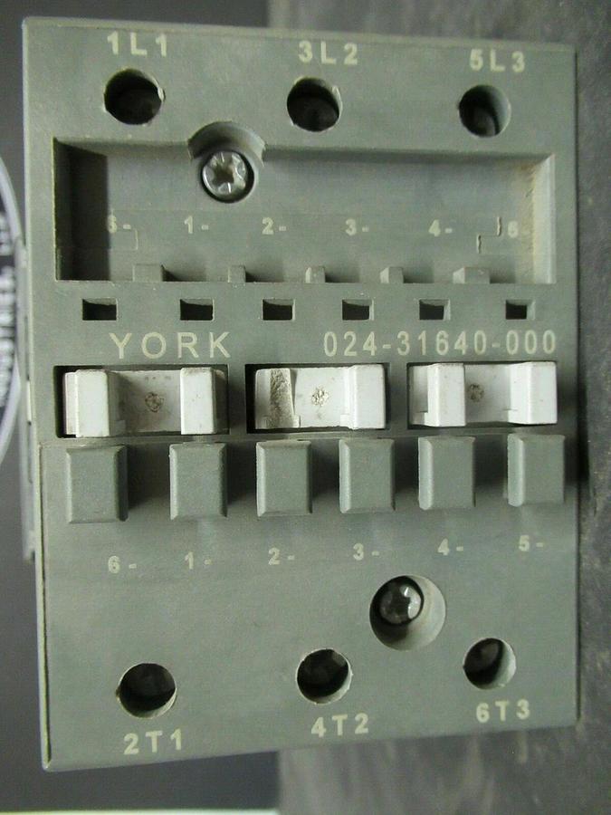 Used YORK CONTACTOR 024-31640-000 105 AMP 75 HP 600 VAC COIL: 120 VAC **WARRANTY!**