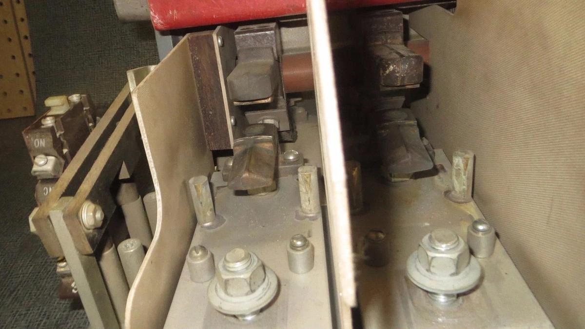 Used CUTLER-HAMMER CONTACTOR C10JN3 NEMA SIZE 6 540 AMP 600 VAC 3-POLE 3-PHASE