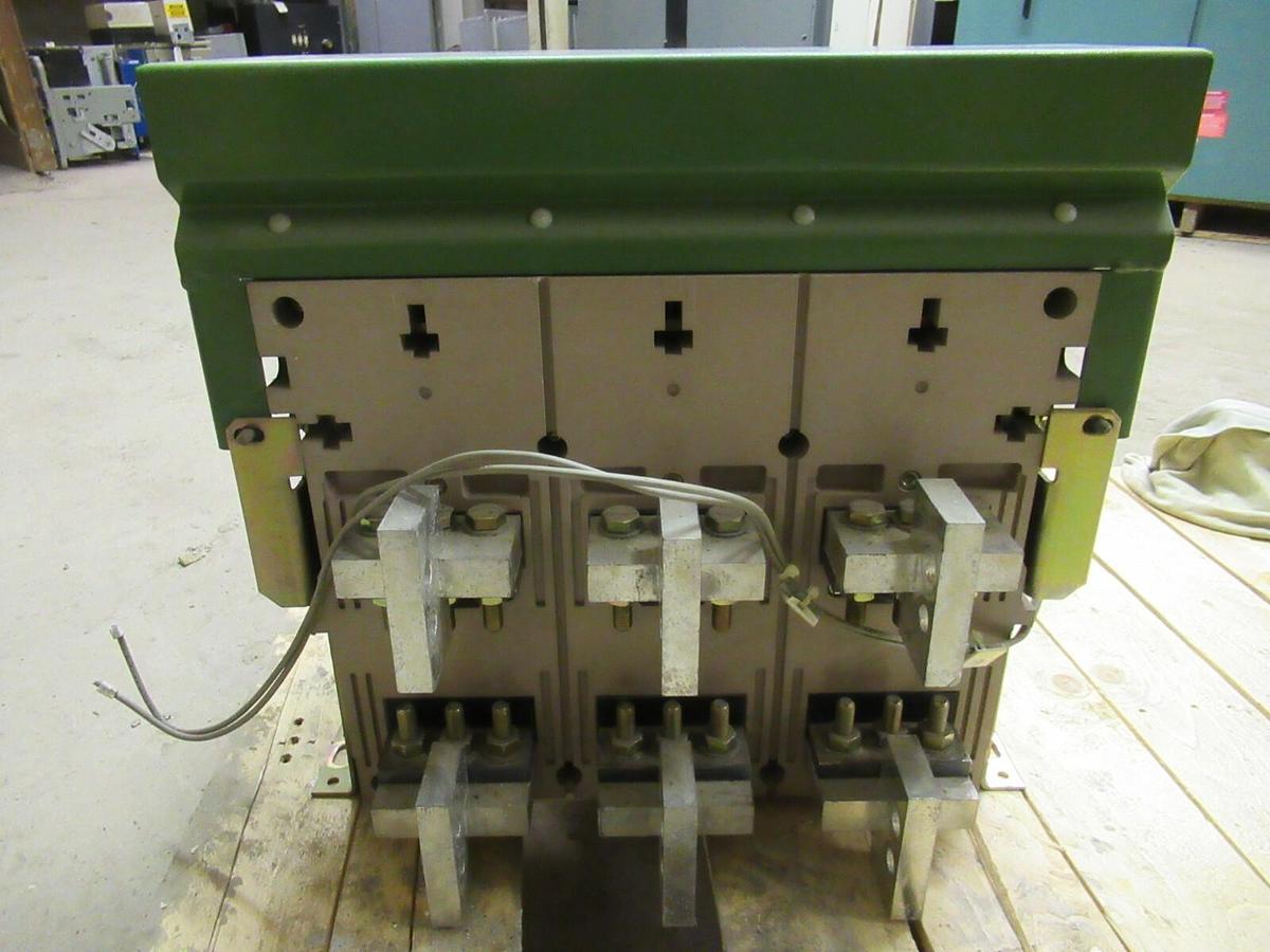 SQUARE D MASTERPACT CIRCUIT BREAKER MP08H1 600 VOLT 600 AMP TRIP 3-PHASE