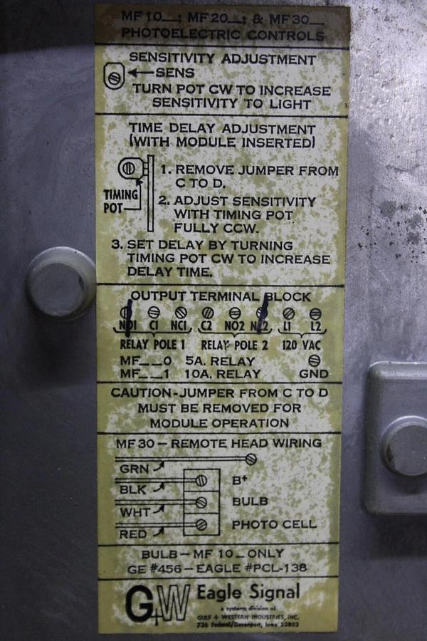 Used EAGLE SIGNAL TIME DELAY PHOTOELECTRIC CONTROL MF-10 MF-30 **WARRANTY**