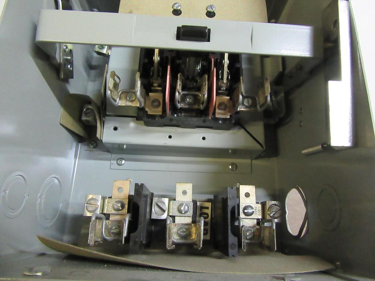 Used GE FUSIBLE BUS/BUSS PLUG AC462R 60 AMP 600 VOLT 4-WIRE 3-PHASE 50 HP STYLE: 3