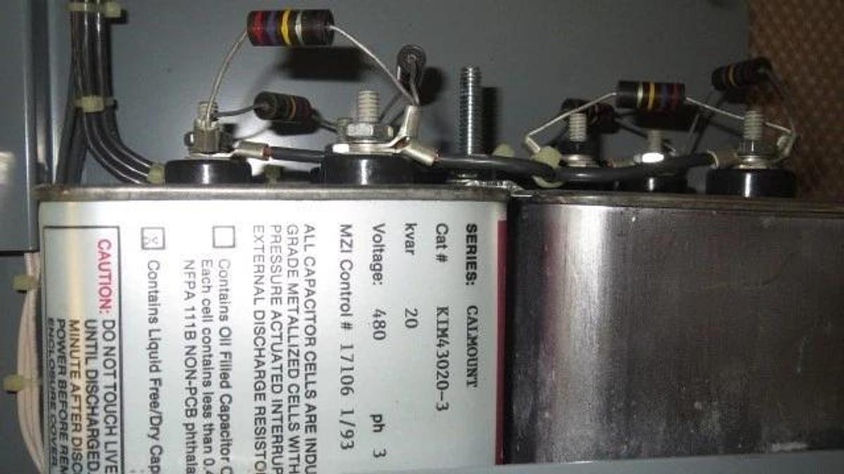 Used MYRON ZUCKER CAPACITOR CALMOUNT SERIES, KVAR 20, 480 V, 3 PHASE -- KIM43020-3