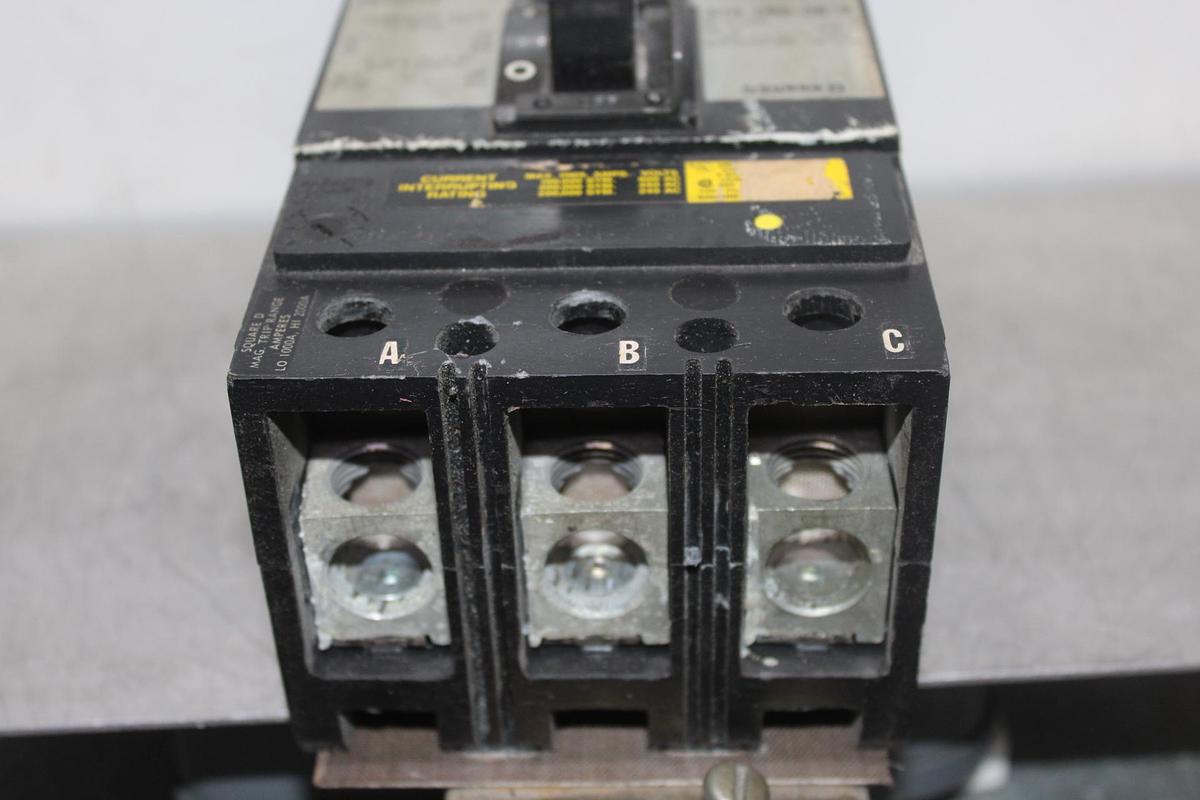 Used SQUARE D I-LINE CIRCUIT BREAKER KA36110 SERIES 2 110 AMP 600 VAC 3-POLE