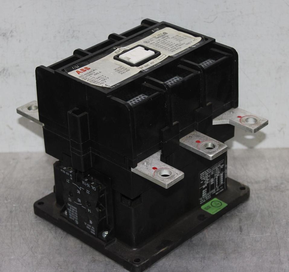 Used SQUARE D CIRCUIT BREAKER NXP361200GMT 1200 AMP 600 VAC 3-POLE