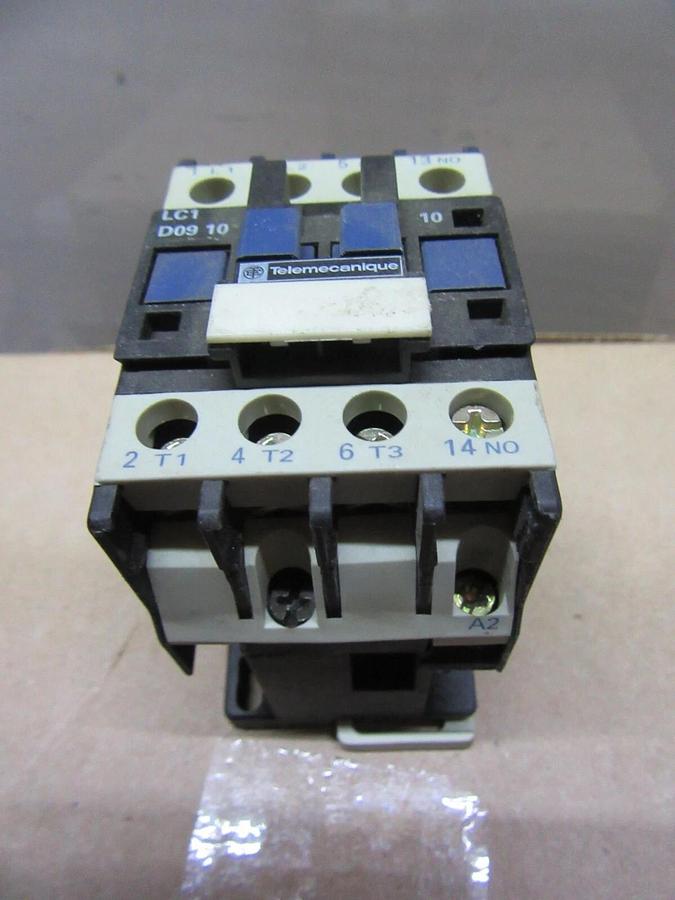 Used TELEMICANIQUE CONTACTOR LC1-D09-12 600 VOLT 20 AMP 7.5 HP COIL: 24 VOLT