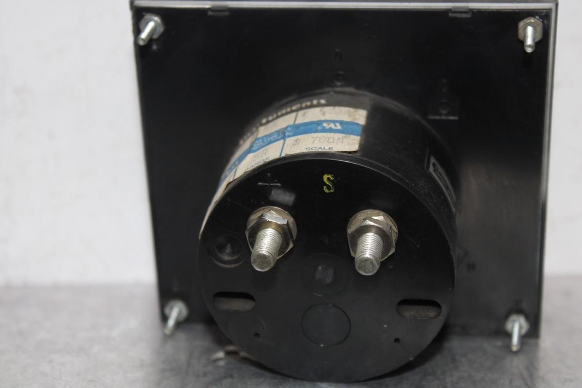 Used CROMPTON AC AMPERES METER 02AA-LSXX 0-700 SCALE **WARRANTY INCLUDED**