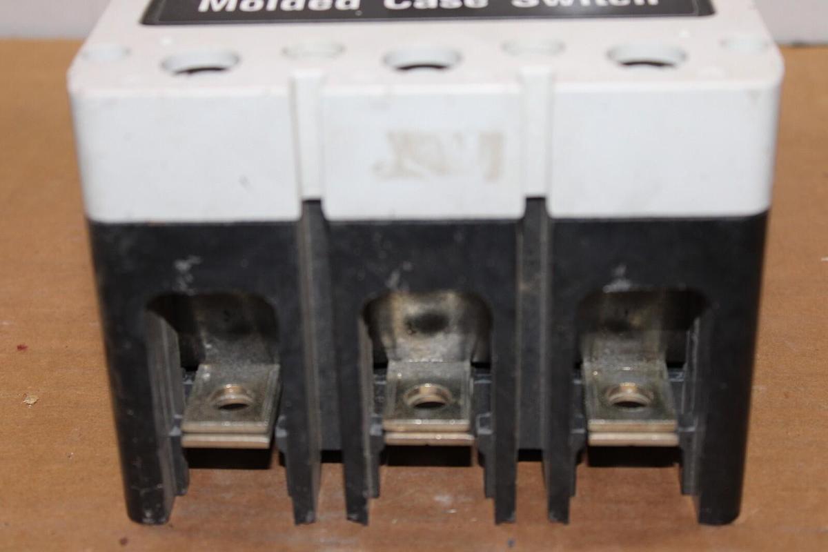 Used CUTLER HAMMER MOLDED CASE SWITCH KDB3400KW 400 AMP 600 VAC 3-POLE *WARRANTY*