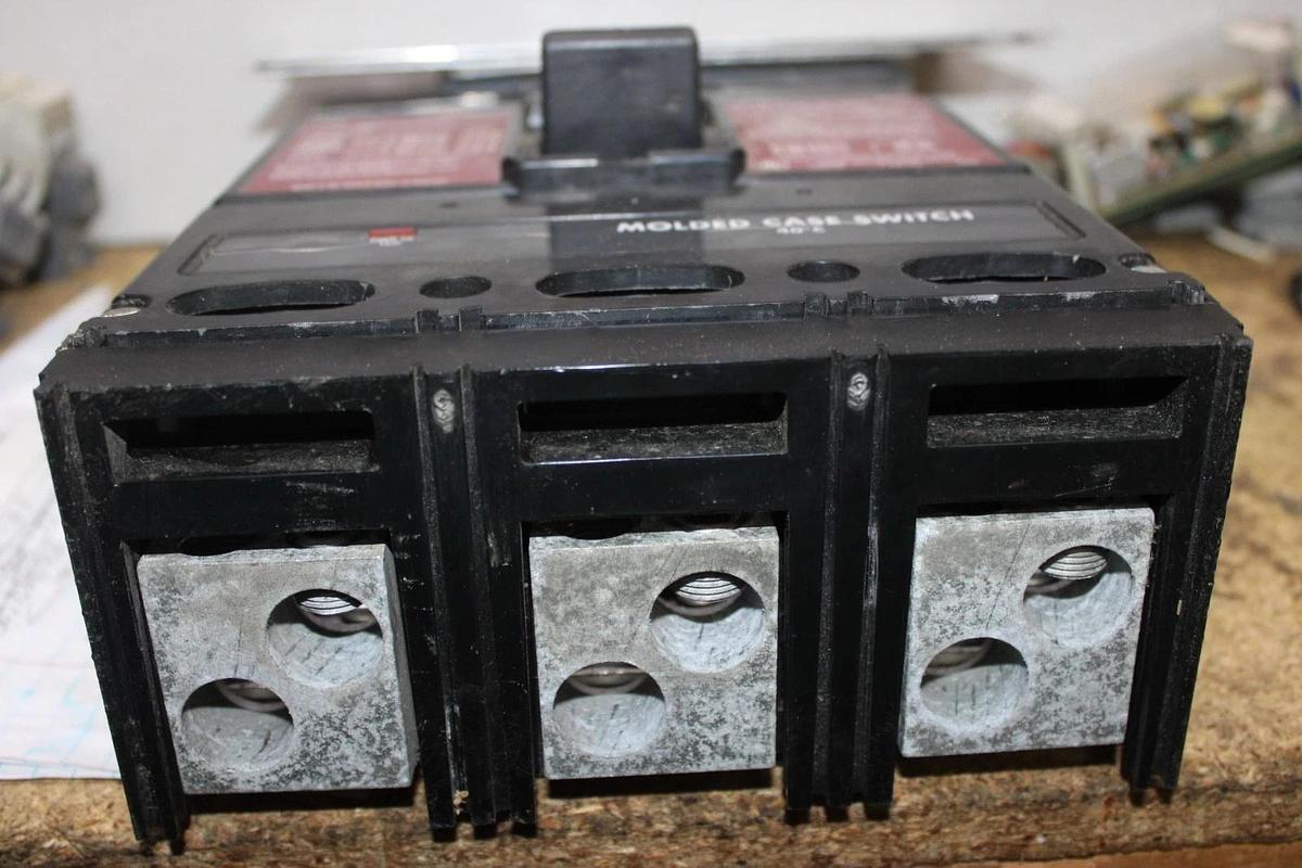 Used EATON MOLDED CASE SWITCH LS36060YE 600 AMP 600 VAC 3-POLE 50/60 HZ *WARRANTY*