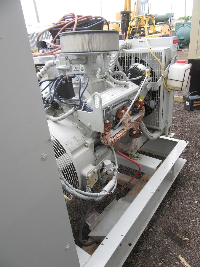 Used 60 KW GENERATOR NAT GAS PROPANE 120/240V RECONNECTABLE 5.7PSI VIDEO