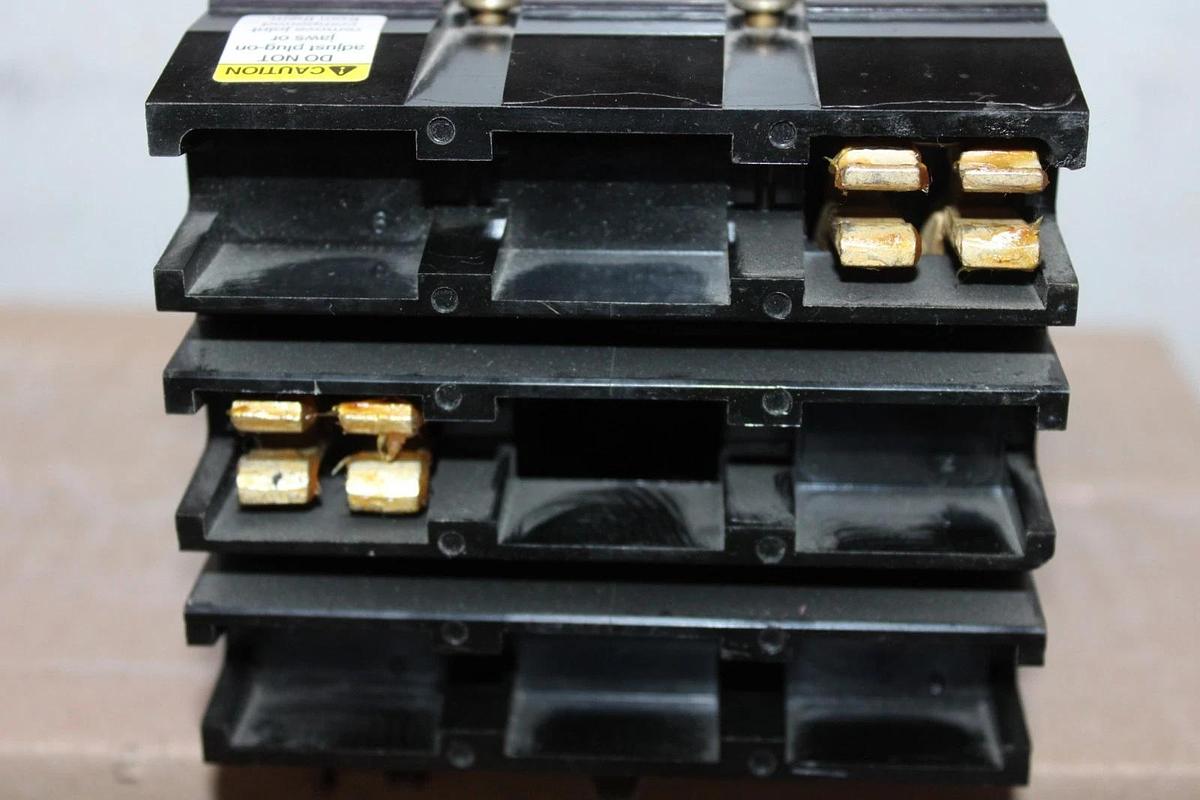 Used SQUARE D I-LINE CIRCUIT BREAKER KA26125AB 125 AMP 600 VAC 2-POLE