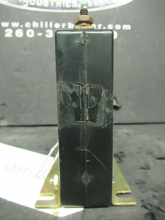 Used INSTRUMENT TRANSFORMERS CURRENT TRANSFORMER 5RL-801 800:5 A 50-400 HZ