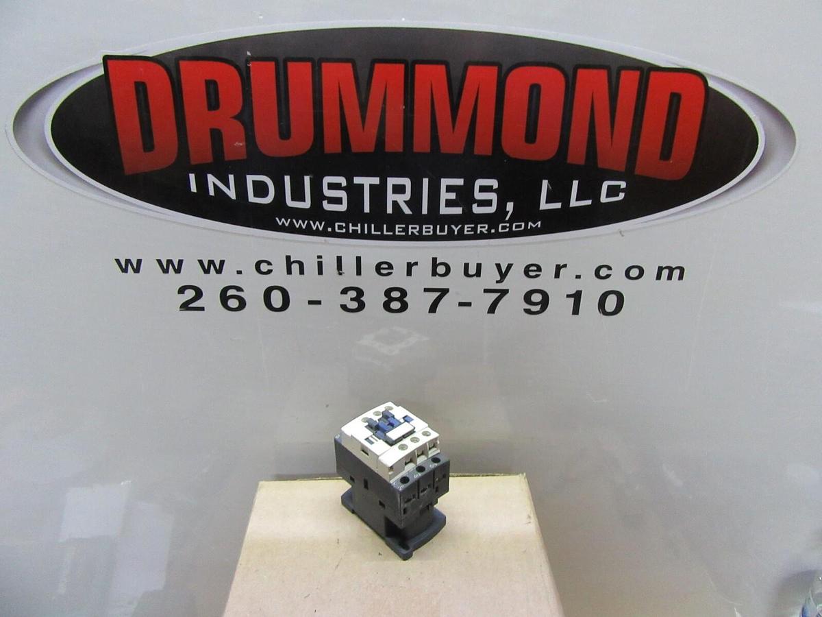 Used SCHNEIDER CONTACTOR LC1-D12 600 VAC 25 AMP 7.5 HP COIL: 110 VOLT **WARRANTY**