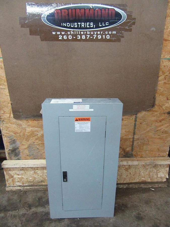 Used 125 AMP GE PANELBOARD PANEL AQF3421MBX / AXB7 208Y/120 VAC MLO 3 PH 4 W THQB